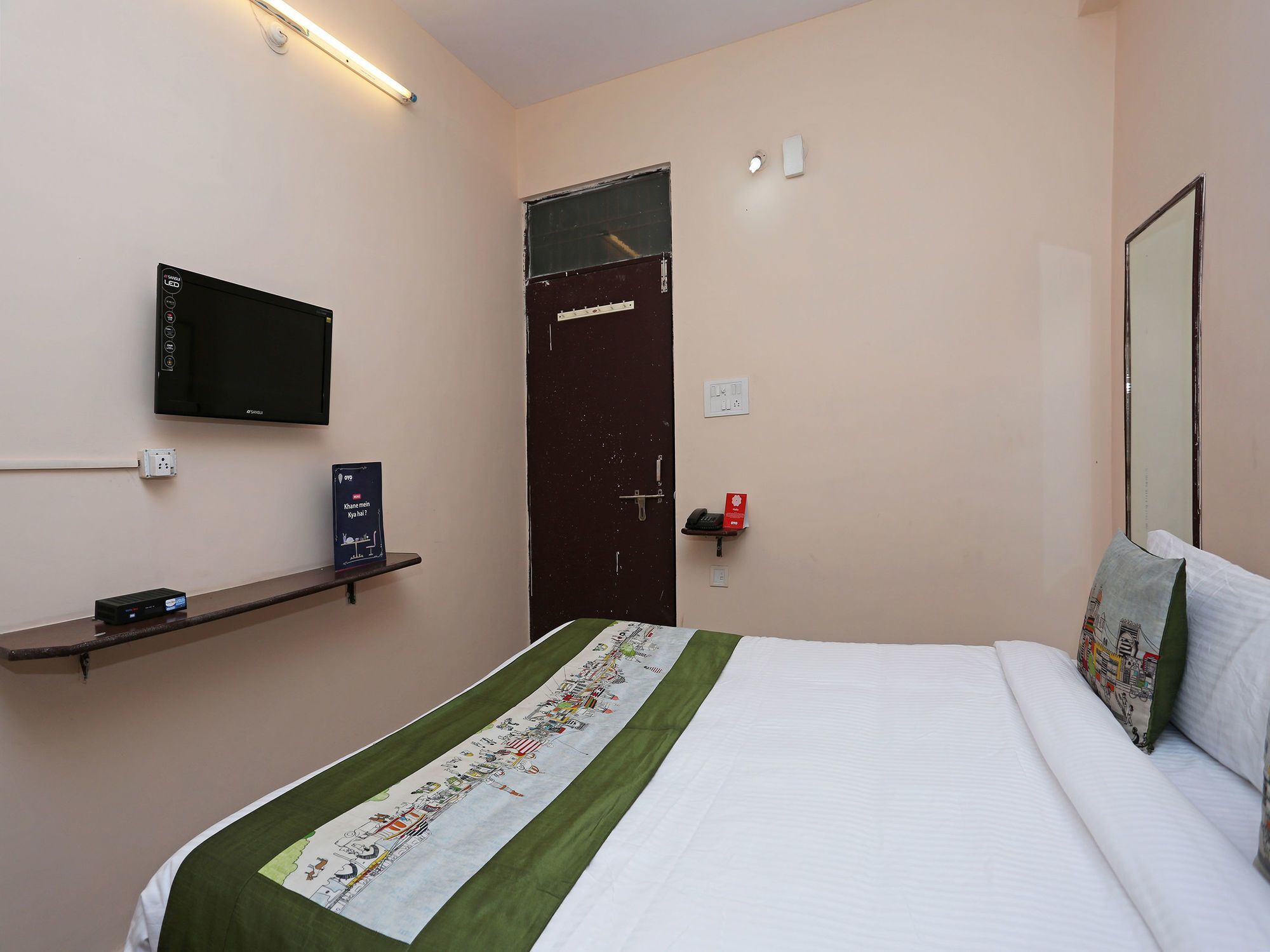 โอโย 10391 โฮเต็ล รอยัล ซันไชน์ Bed & Breakfast ชัยปุระ ภายนอก รูปภาพ