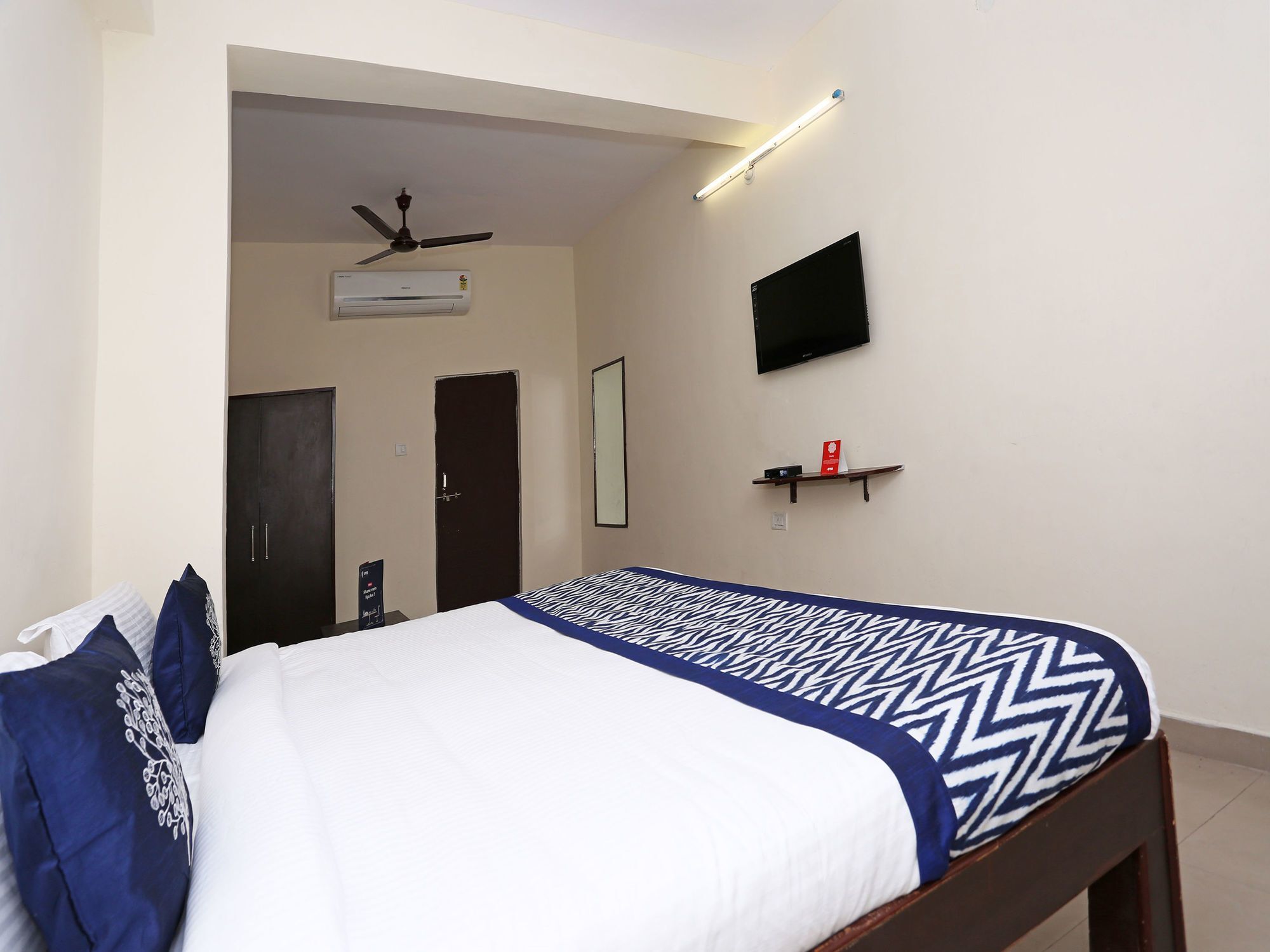 โอโย 10391 โฮเต็ล รอยัล ซันไชน์ Bed & Breakfast ชัยปุระ ภายนอก รูปภาพ