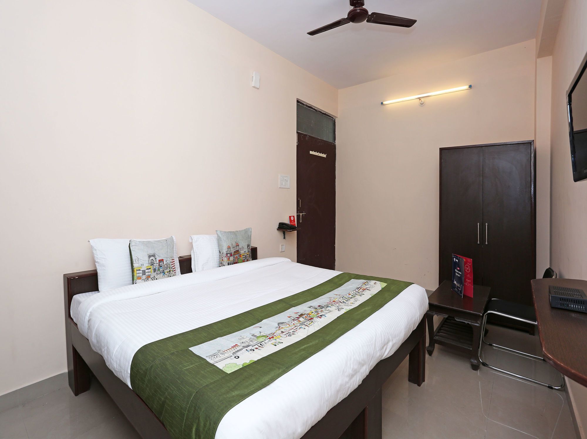 โอโย 10391 โฮเต็ล รอยัล ซันไชน์ Bed & Breakfast ชัยปุระ ภายนอก รูปภาพ