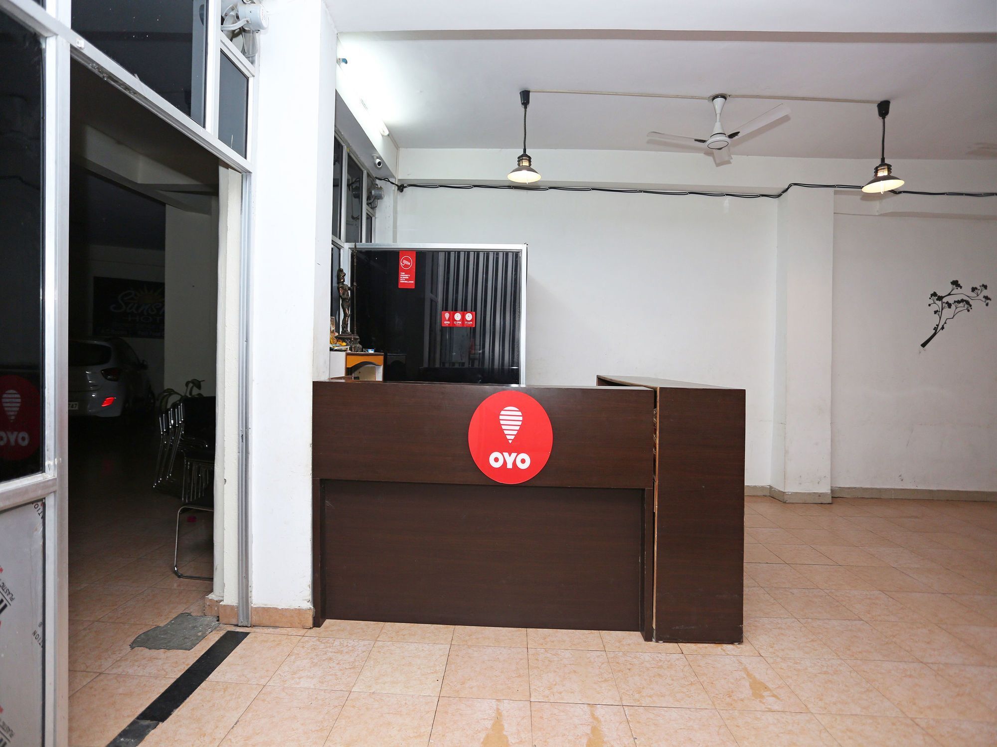 โอโย 10391 โฮเต็ล รอยัล ซันไชน์ Bed & Breakfast ชัยปุระ ภายนอก รูปภาพ