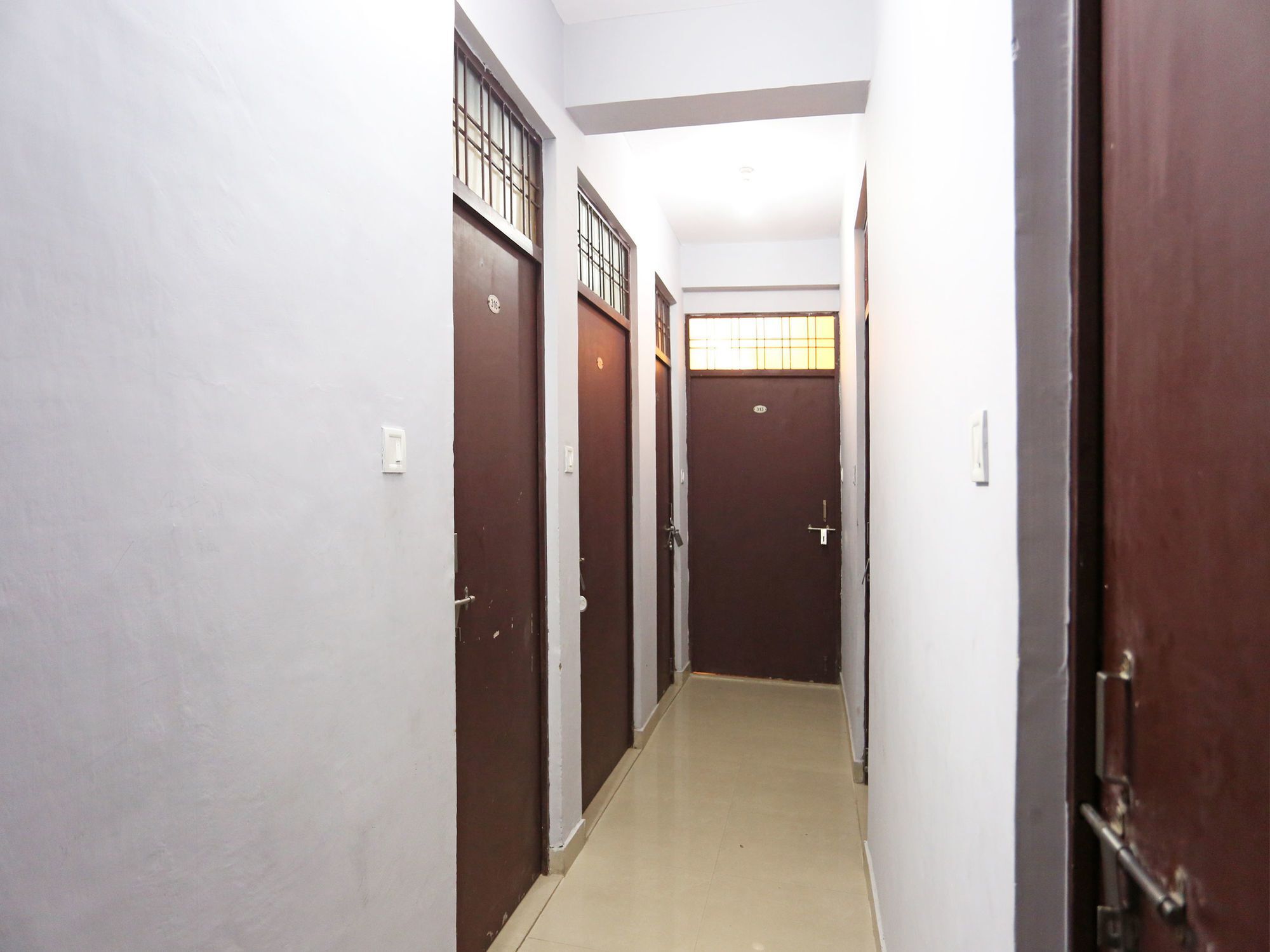โอโย 10391 โฮเต็ล รอยัล ซันไชน์ Bed & Breakfast ชัยปุระ ภายนอก รูปภาพ